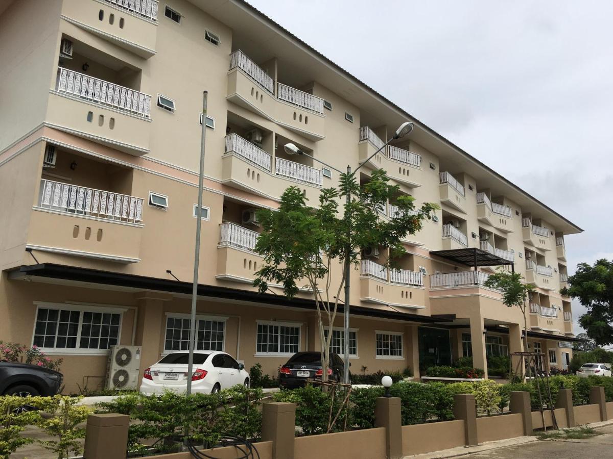 Boonbundal Hotel Roi Et Exterior foto