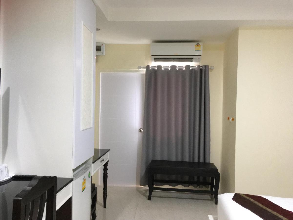 Boonbundal Hotel Roi Et Exterior foto