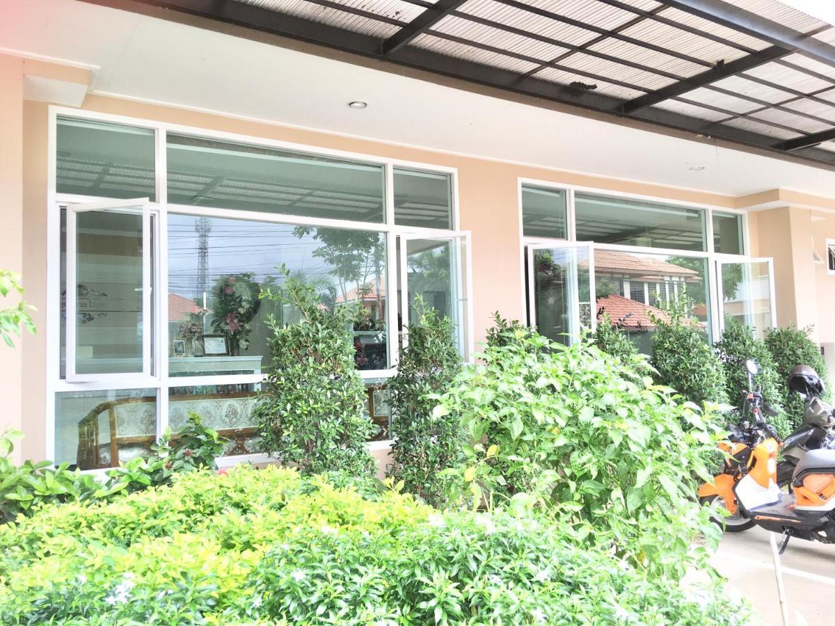 Boonbundal Hotel Roi Et Exterior foto